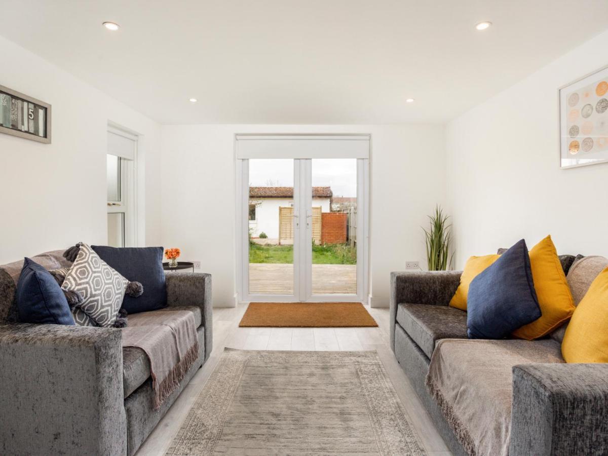 Villa Outstanding 6 Sleeper - Great Location - Legoland Windsor Exterior foto